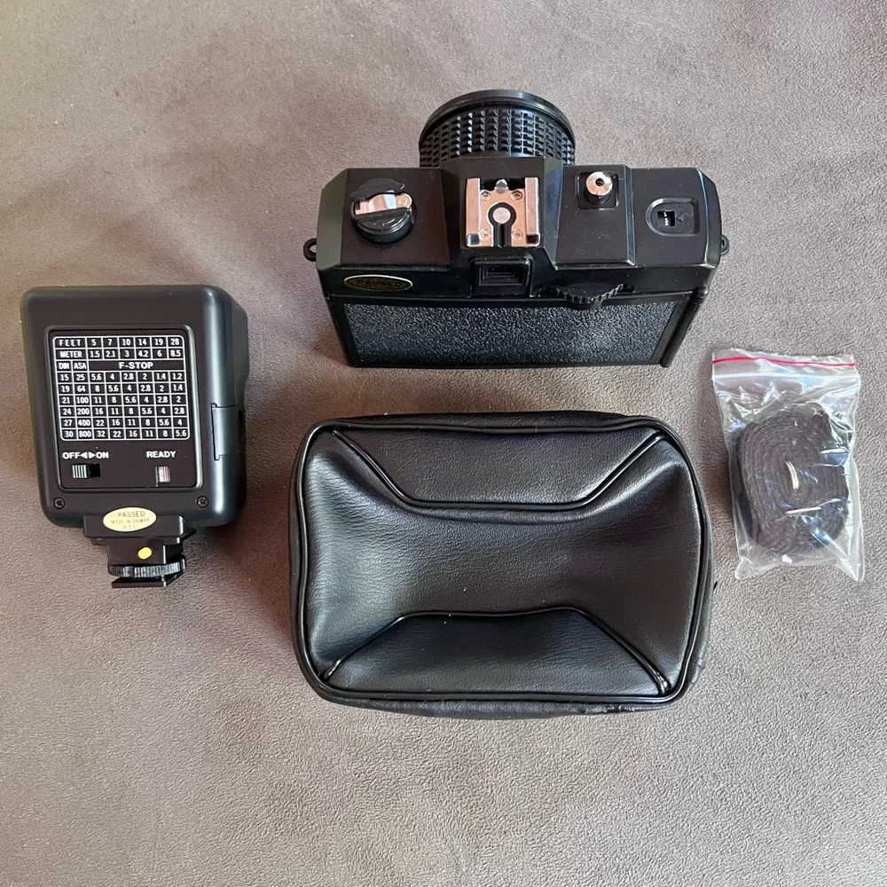 Vintage 1980's Kalimar LX-7 Deluxe 35mm Camera Outfit With Flash & Case K-6009